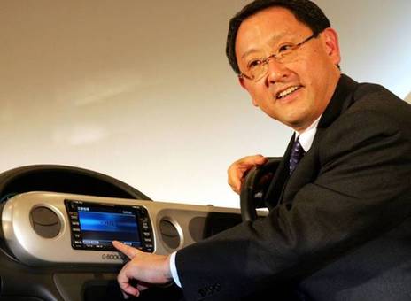 为什么这位亚洲的潮流先锋，偏偏喜欢丰田这两款SUV？