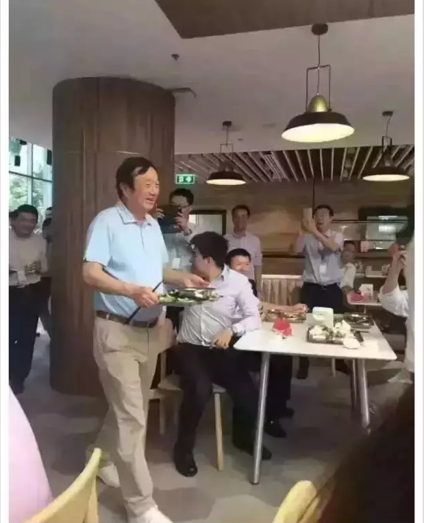 华为任正非:我的父亲母亲(强烈推荐,附柳传志读后感)