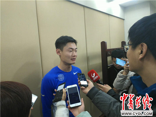 中国短跑名将张培萌跨界成为雪车运动员