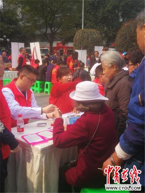 重庆:非公经济和社会组织团员青年开展志愿服