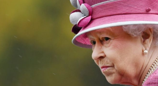 天堂文件泄露巨富避税秘密,英女王被曝离岸投