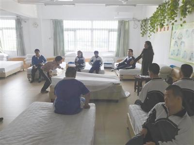 小学老师想继续深造,怎么做呢,考在职研究生还是怎么样呢……