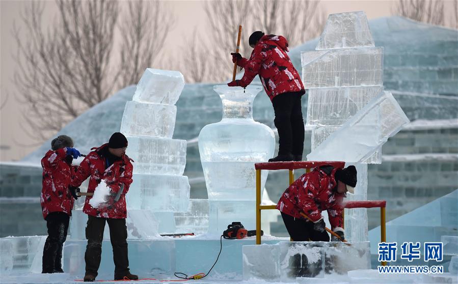 （文化）（3）冰雕高手献技哈尔滨国际组合冰冰雕比赛