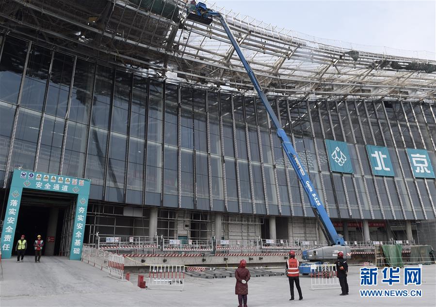 （社会）（1）北京新机场航站楼已实现功能性封顶封围