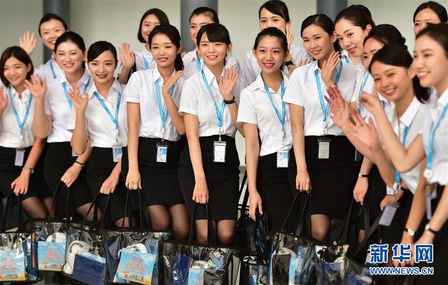 （社会）（4）厦门航空再迎百名台湾籍空中乘务员