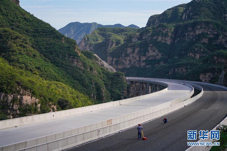 （社会）（3）北京兴延高速公路主体工程完工
