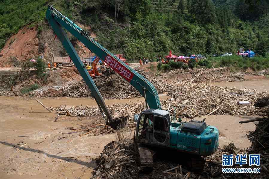 （社会）（3）云南麻栗坡灾区交通电力和饮水基本恢复