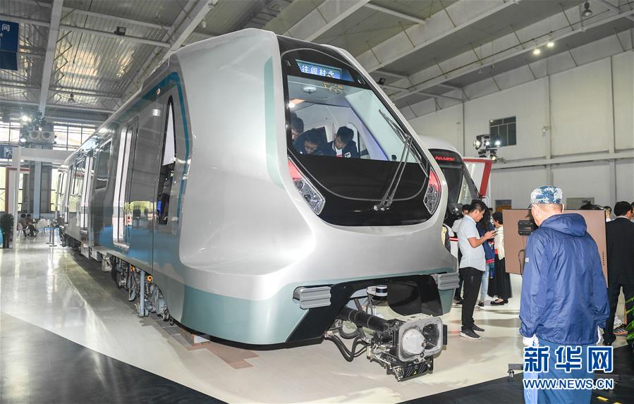 （图文互动）（2）中车长客研制新一代智能地铁列车在长春首次亮相
