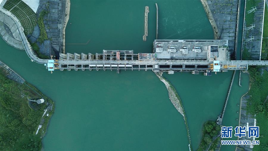 （社会）（7）“飞阅”广西红水河水电基地群
