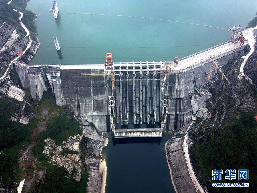 （社会）（4）“飞阅”广西红水河水电基地群