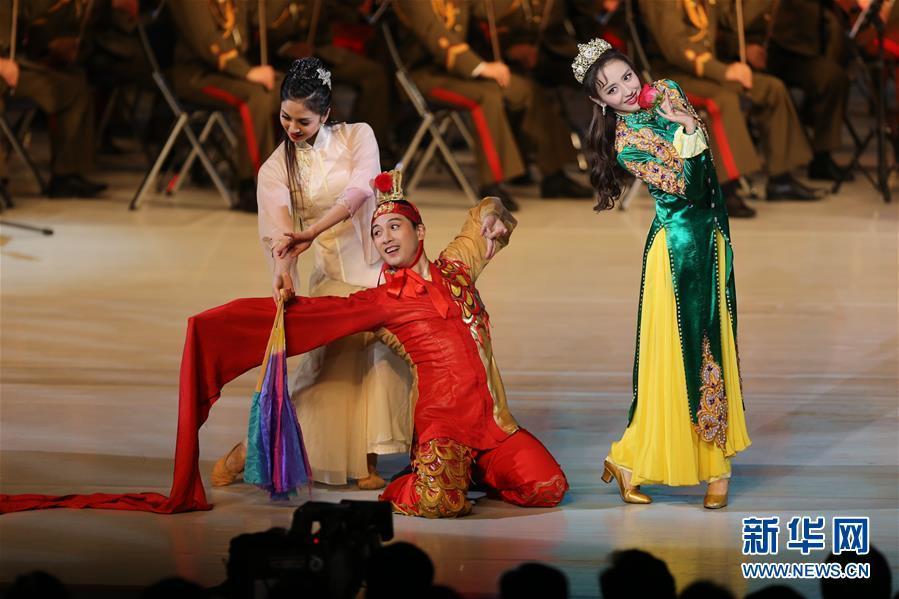 （国际）（2）中朝文艺工作者首场联合演出在平壤举行