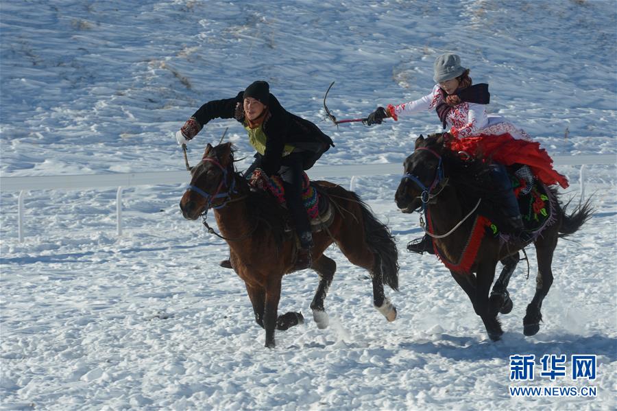 （社会）（3）新疆那拉提冰雪旅游文化节开幕
