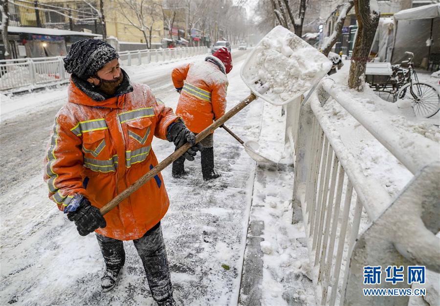 （环境）（2）乌鲁木齐迎来降雪