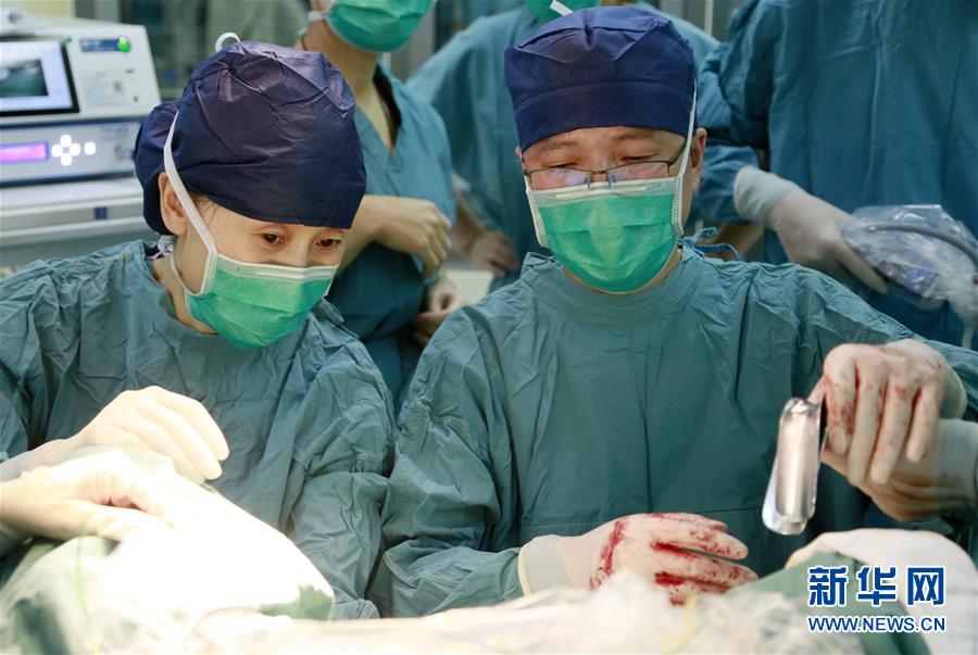 （图文互动）（5）中国首个移植子宫内孕育宝宝在西京医院出生