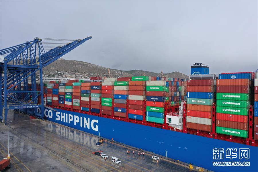 （国际·图文互动）（4）中国超大型集装箱货轮抵达希腊比港