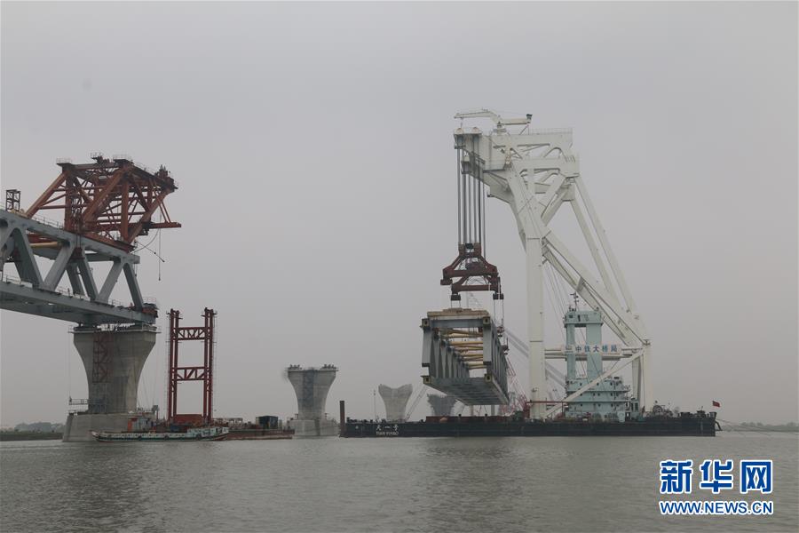 （国际）（2）孟加拉国帕德玛大桥项目第七跨钢梁架设完成