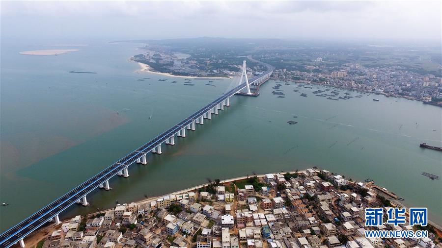 （社会）（2）海南海文大桥建成通车