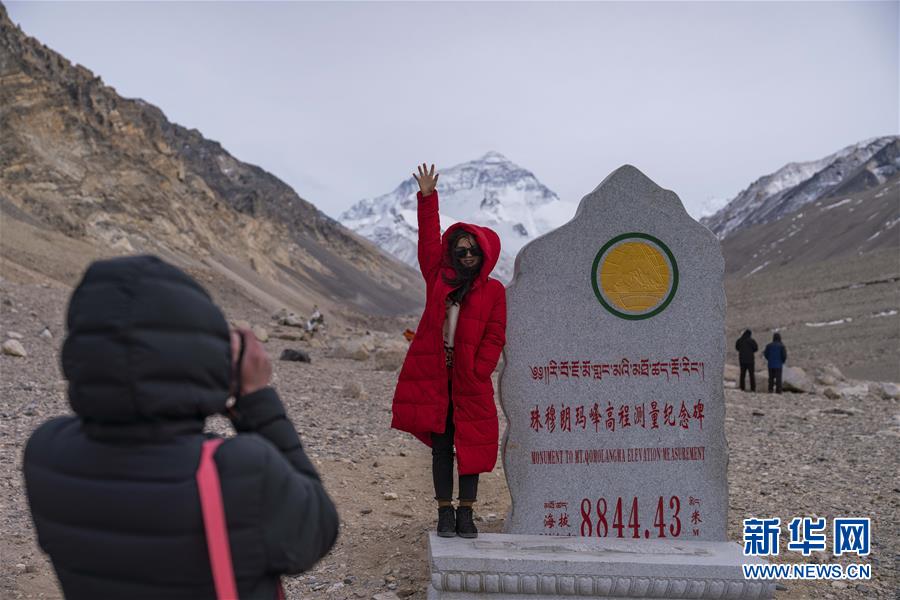 （图文互动）（1）珠峰进入旅游旺季 游客最远只可抵绒布寺区域