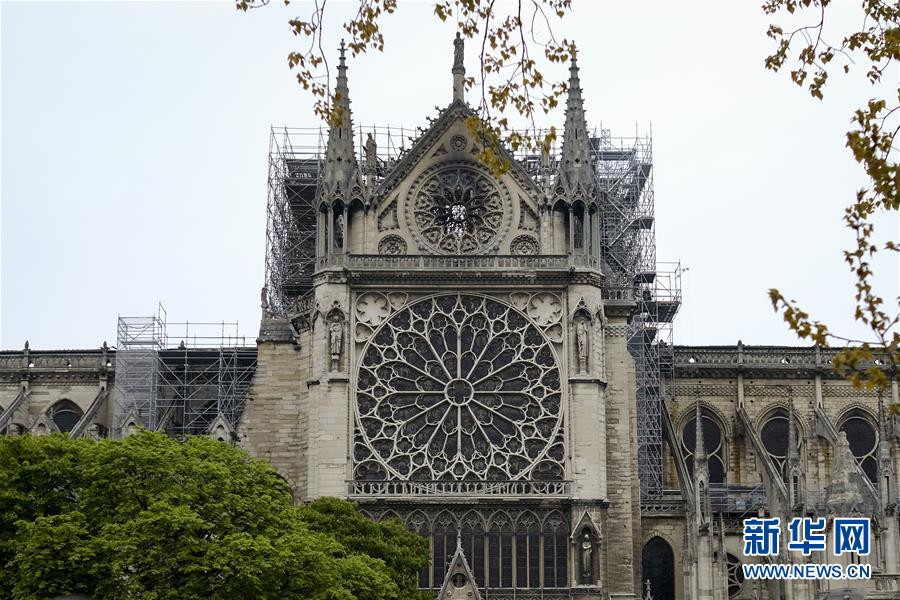 （国际）（5）巴黎圣母院大火已扑灭