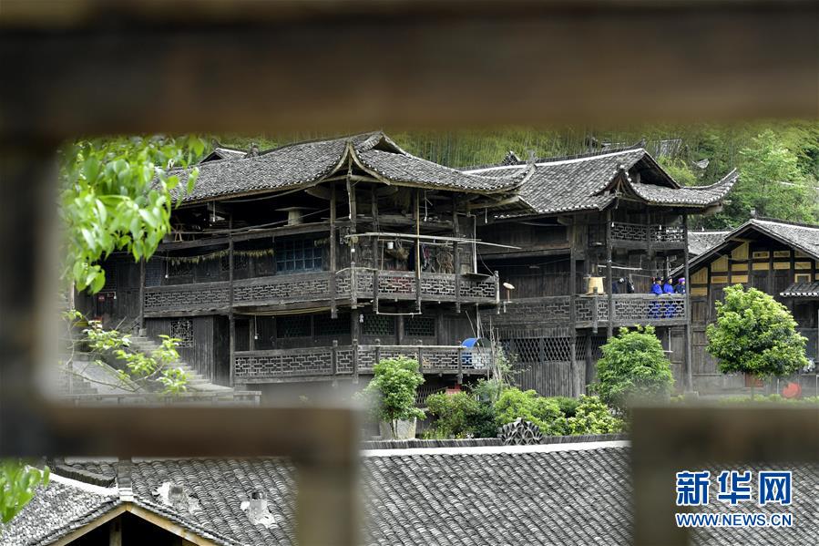 #（美丽中国）（10）没有围墙的博物馆——探访鄂西山区“大修”后的古吊脚楼群