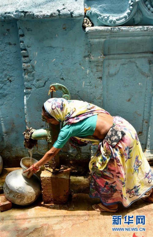 （国际）（3）达卡市民遭遇缺水难题
