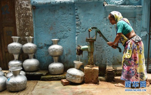 （国际）（4）达卡市民遭遇缺水难题