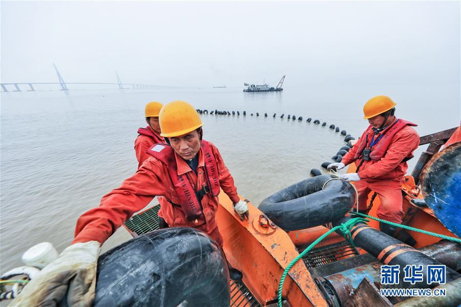 （经济）（3）浙江舟山500千伏交联聚乙烯海缆敷设工程完工