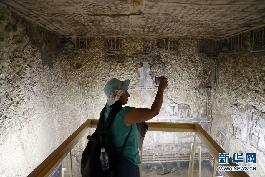 （国际）（7）埃及两座3300年历史的古墓正式向游客开放