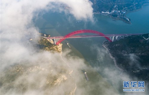 #（经济）（4）湖北秭归长江大桥建成通车