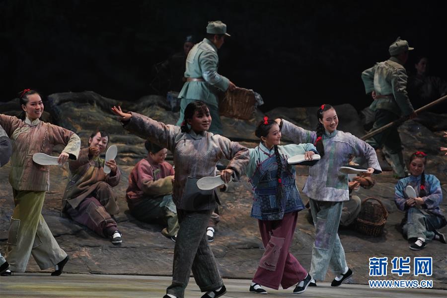 （文化）（2）徐州梆子现代戏《母亲》在南京上演