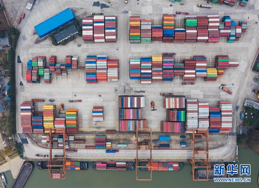 （经济）（4）浙江湖州港内河集装箱年吞吐量突破50万标箱 外贸增长显著