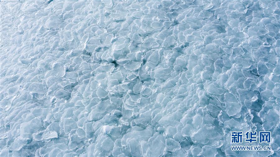 （环境）（1）青海湖进入封冻期