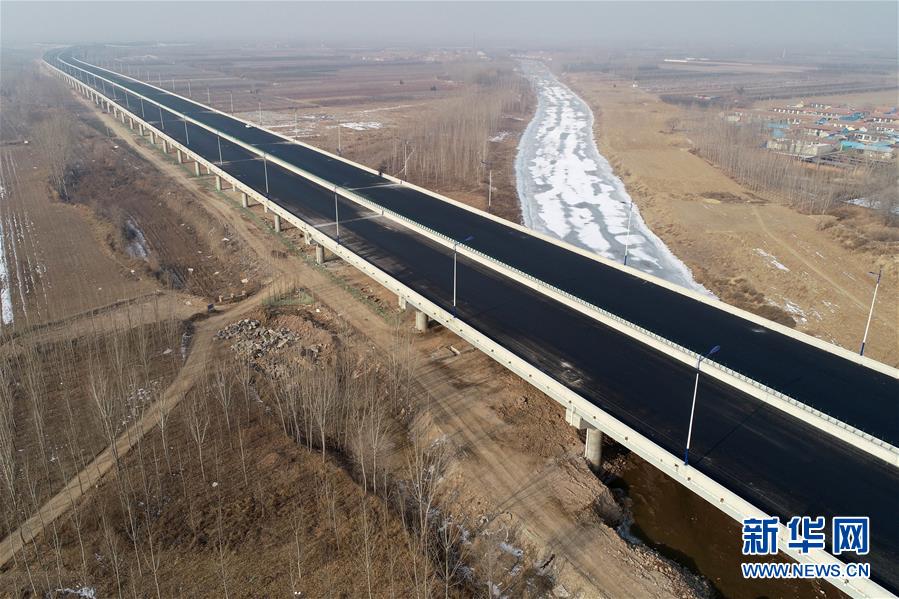 （经济）（2）北京大兴国际机场北线高速公路廊坊段主体完工