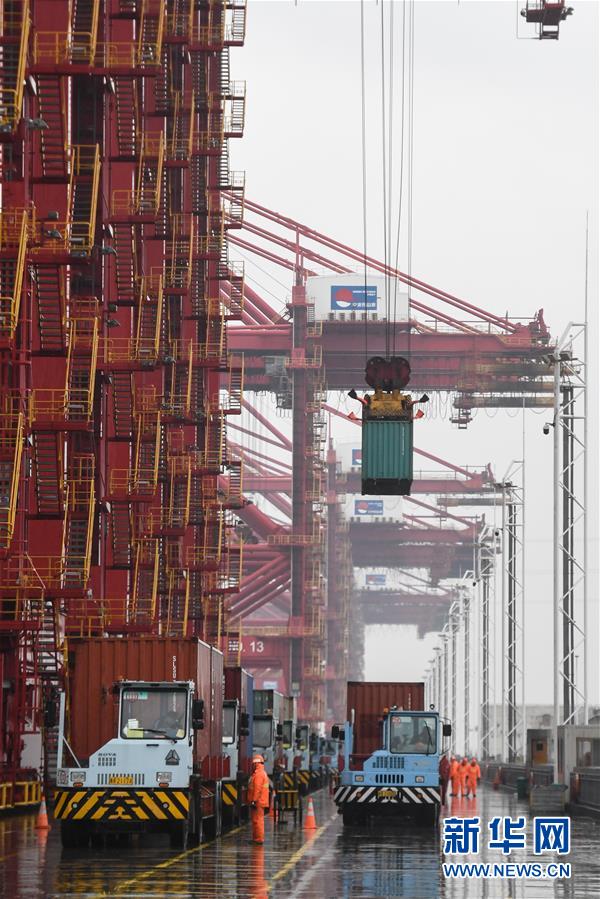 （经济）（3）宁波舟山港年吞吐量超11亿吨