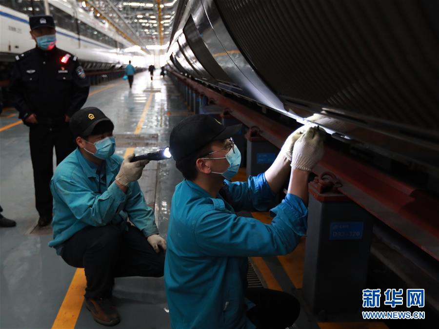#（社会）（2）武汉：做好铁路客运发车准备