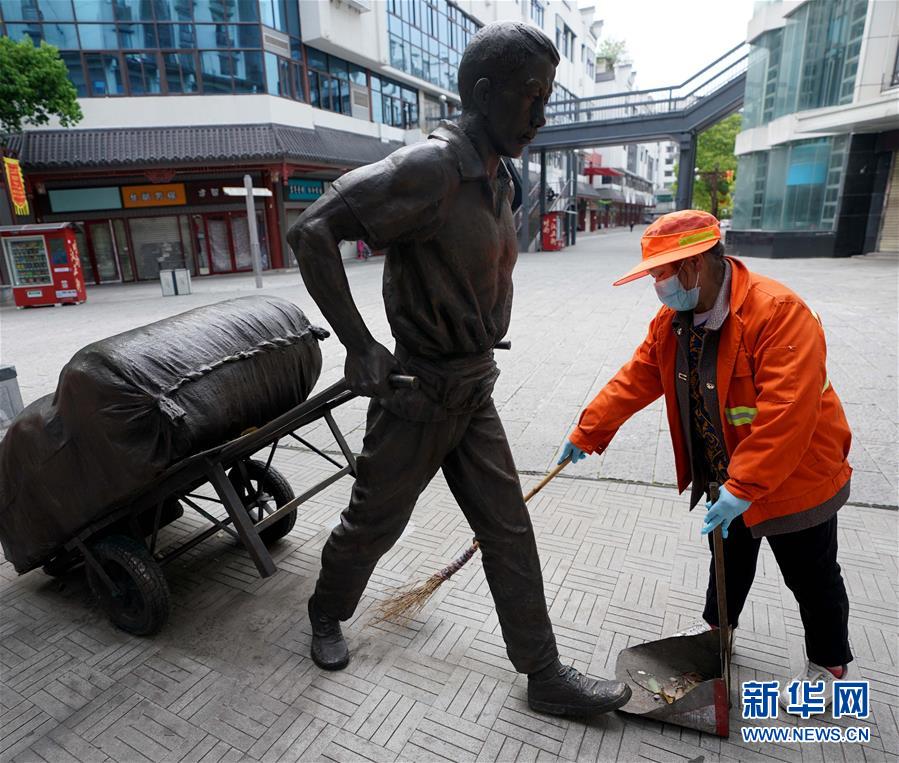 （聚焦疫情防控）（1）武汉汉正街市场积极筹备复工复产