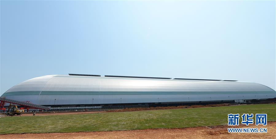 （经济）（6）湖南巨型“胶囊”形散货仓库封顶 将于四月底投产