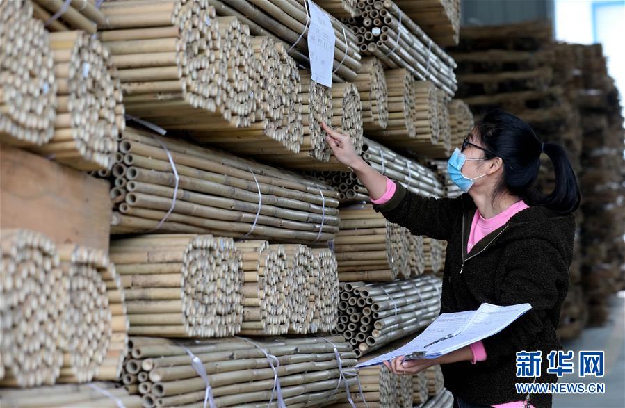 （聚焦复工复产）（6）广西融安：竹制品外贸企业赶订单忙生产