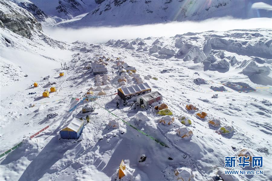 （2020珠峰高程测量）（4）冰雪世界的前进营地