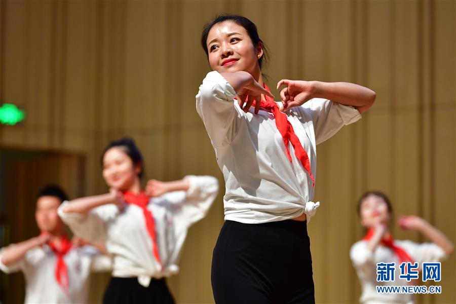 （教育）（2）全国中小学舞蹈教师培优计划（甘肃站）举行结业展示