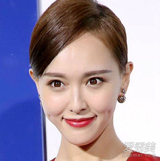 谁是2015年最美红唇女明星:汤唯老气宋茜大嘴巴