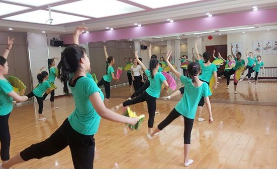 定西市青少年活动中心秉承社会公益服务理念为