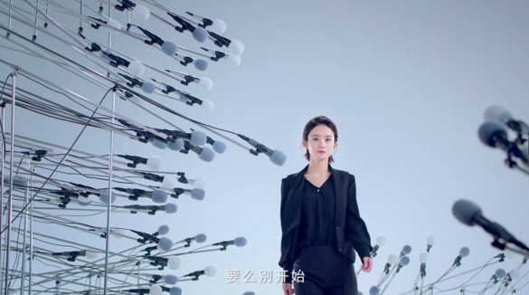 赵丽颖全新TVC惊艳亮相,携手华帝演绎智尚生