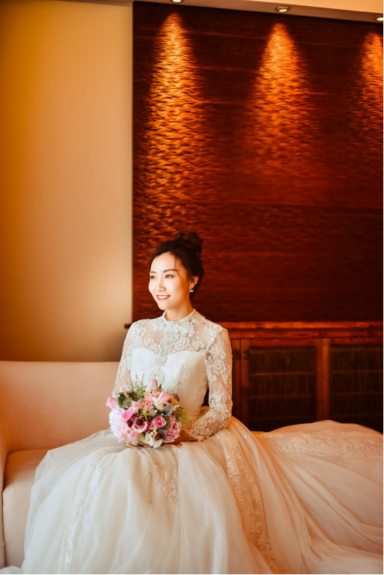 在中国离海最近的草坪，SeSe婚礼王国为她实现“女王嫁到”