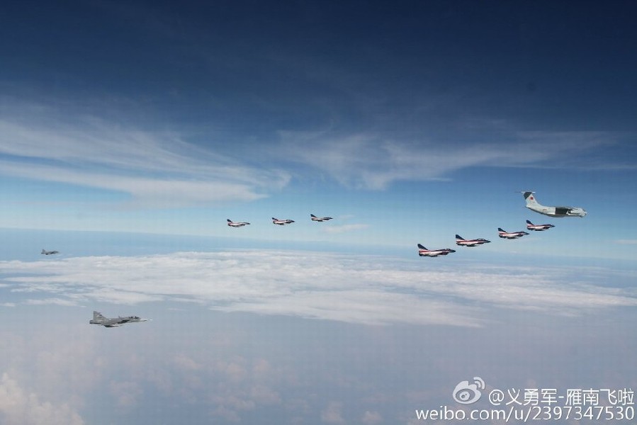 中国歼11将与泰国鹰狮联训?