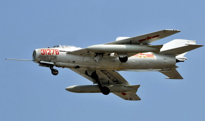 中国空军试飞大队臂章很有特色