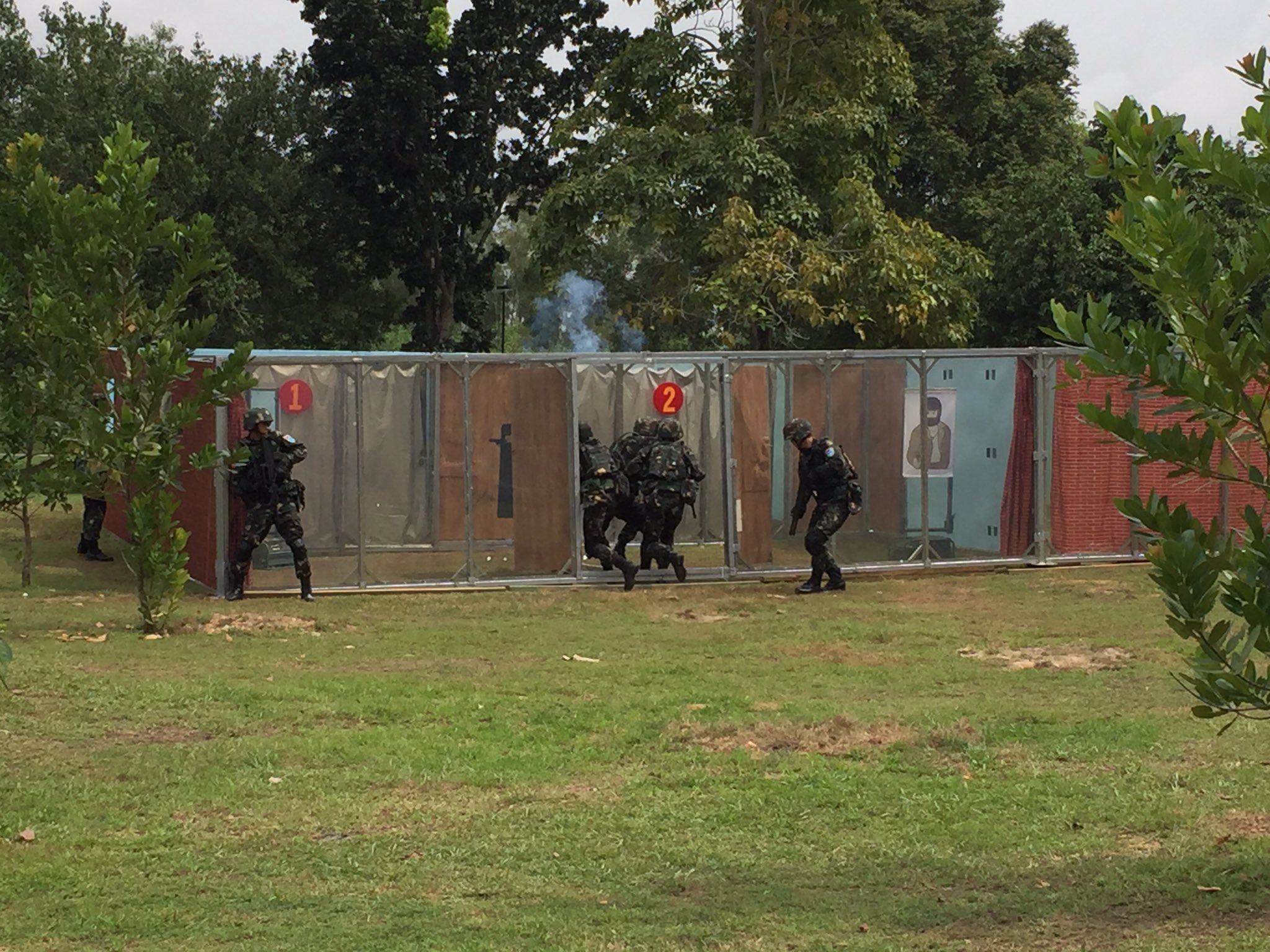 驻港部队首赴马来西亚参与军演