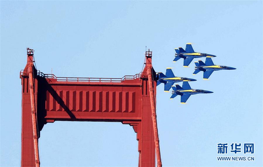 （国际）（3）美国旧金山举行舰队周飞行表演
