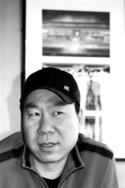 张伟平回归 出品电影《许三观卖血记》