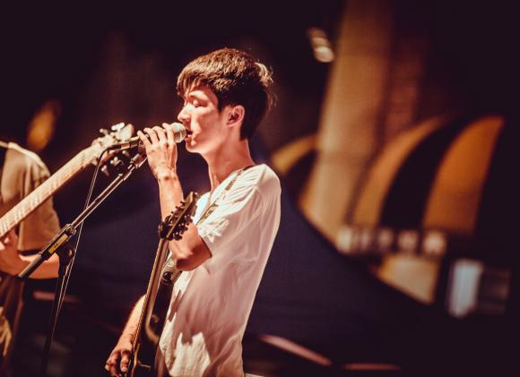 酷狗城市街头音乐会打卡重庆 优秀音乐人齐聚